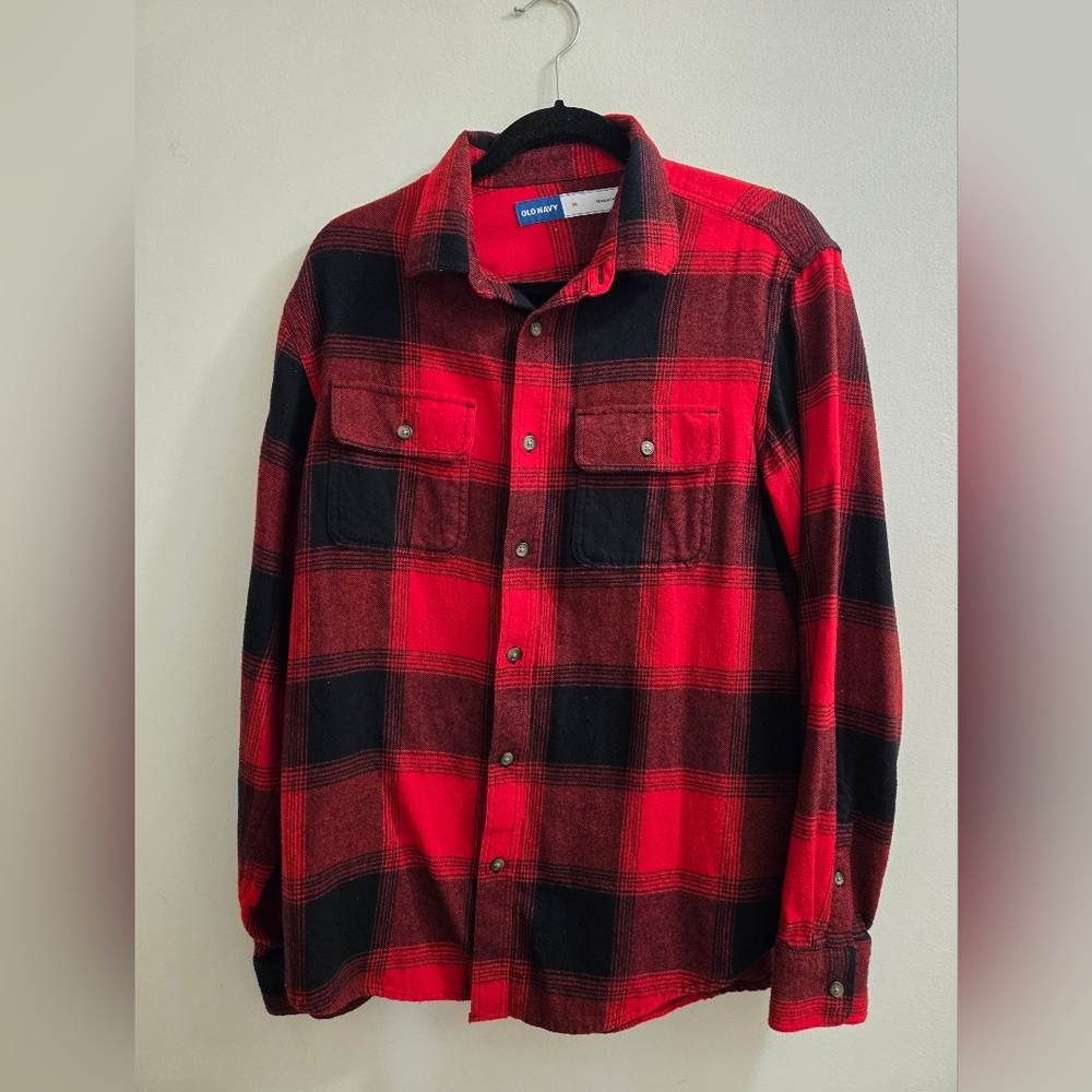 Old Navy Men’s Regular Fit Buffalo Plaid Flannel Shirt Medium